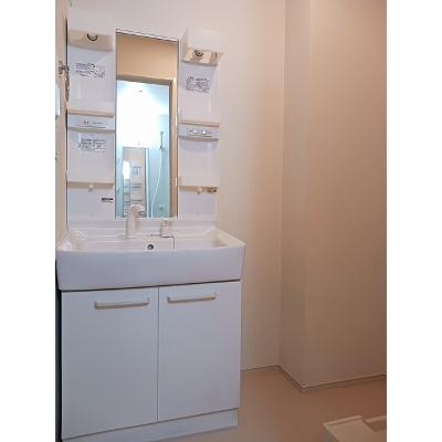 パークイースト 105【管理NO：1-017515101-01040】 ★家具家電は申し込み後に搬入します★の物件画像