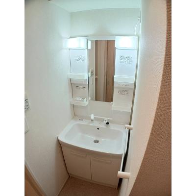 Ｒｉｖｅｒ・Ｌｉｎｅ 105【管理NO：1-019147501-01040】 ★家具家電は申し込み後に搬入しますの物件画像