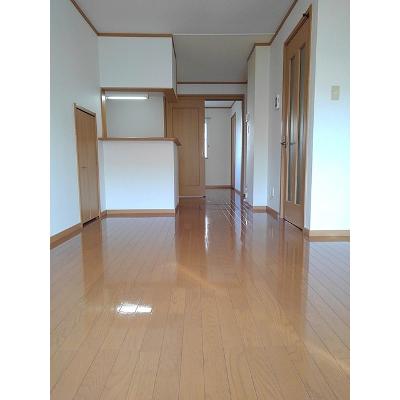 プリヴェイル中松山 101【管理NO：1-011925001-01010】 ★家具家電は申し込み後に搬入します 2026年07月中旬入居可能の物件画像