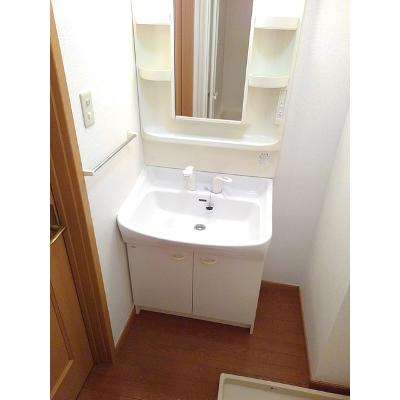 プリヴェイル中松山 101【管理NO：1-011925001-01010】 ★家具家電は申し込み後に搬入します 2026年07月中旬入居可能の物件画像