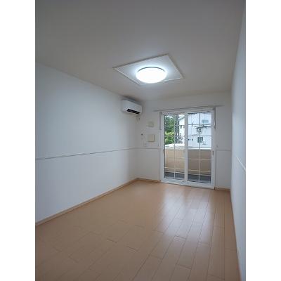 コルテージュ 102【管理NO：1-016561901-01020】 ★家具家電は申し込み後に搬入しますの物件画像