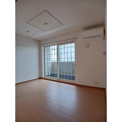 カーサ・モデルノ 103【管理NO：1-014663501-01030】 ★家具家電は申し込み後に搬入します★の物件画像