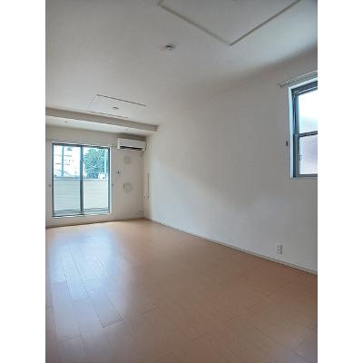 ペリグリン 203【管理NO：1-017641301-02030】 ★家具家電は申し込み後に搬入しますの物件画像