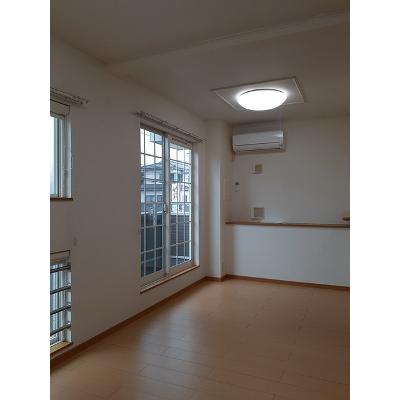カーサストラーダ 201【管理NO：1-014874801-02010】 ★家具家電は申し込み後に搬入します 2026年09月中旬入居可能の物件画像