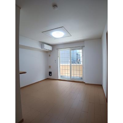 リバーサイドピアッツァＡ 102【管理NO：1-014526801-01020】 ★家具家電は申し込み後に搬入しますの物件画像
