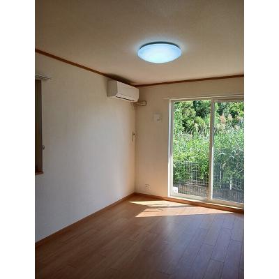エバーグリーン 101【管理NO：1-012334001-01010】 ★家具家電は申し込み後に搬入しますの物件画像