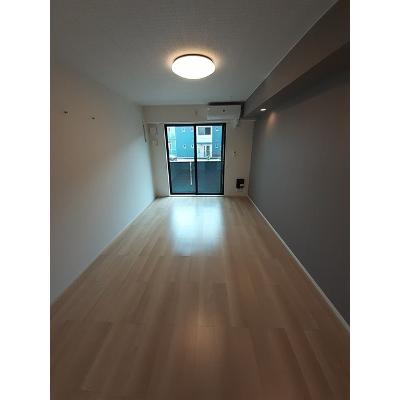 グランシュテル 103【管理NO：1-027455901-01030】 ★家具家電は申し込み後に搬入しますの物件画像