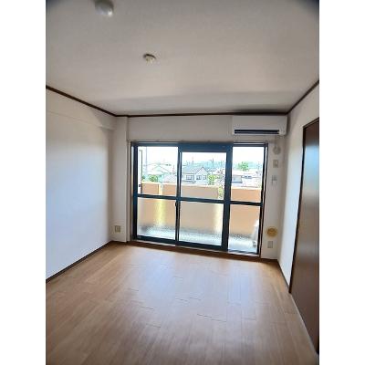 フォレストパレス五番館 302【管理NO：1-010446201-03020】 ★家具家電は申し込み後に搬入しますの物件画像