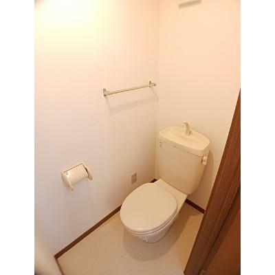 フラワーハーモニー 201【管理NO：1-011308601-02010】 ★家具家電は申し込み後に搬入します★の物件画像