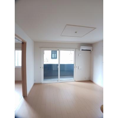 プレミアシャープ 103【管理NO：1-015509501-01030】 ★家具家電は申し込み後に搬入しますの物件画像