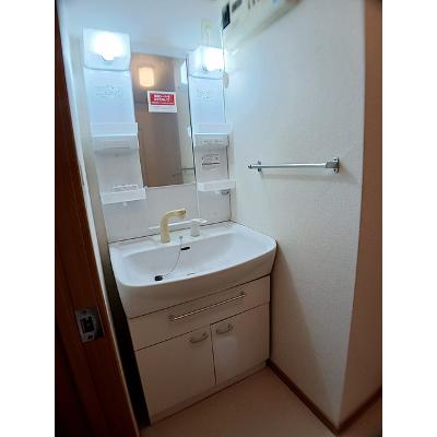シリアス２１Ｂ棟 202【管理NO：1-013265402-02020】 ★家具家電は申し込み後に搬入しますの物件画像