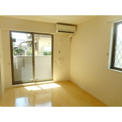 ＫＴ・ＰＬＡＣＥ 103【管理NO：1-021651301-01030】 ★家具家電は申し込み後に搬入します★の物件画像