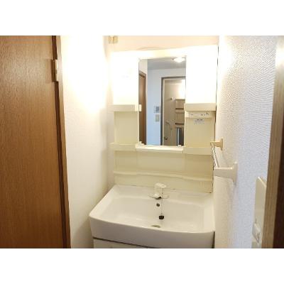 Ｉ・Ｆｉｅｌｄ　Ｃ 101【管理NO：1-011346803-01010】 ★家具家電は申し込み後に搬入します★の物件画像