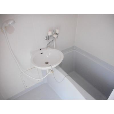 アムール英（はなぶさ） 205【管理NO：1-099446701-02050】 ★家具家電は申し込み後に搬入しますの物件画像