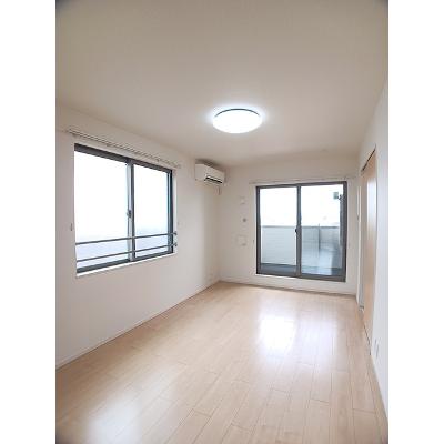 セレノ　Ⅱ 301【管理NO：1-023613702-03010】 ★家具家電は申し込み後に搬入しますの物件画像
