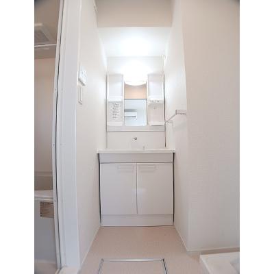 セレノ　Ⅱ 301【管理NO：1-023613702-03010】 ★家具家電は申し込み後に搬入しますの物件画像