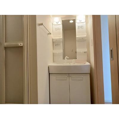 エムズ．Ｅ 101【管理NO：1-018781401-01010】 ★家具家電は申し込み後に搬入しますの物件画像