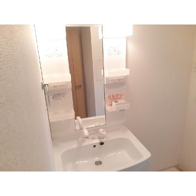 アイランド・ルガート 202【管理NO：1-017334401-02020】 ★家具家電は申し込み後に搬入します 2026年08月中旬入居可能の物件画像