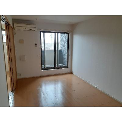 ＫＵＲＡ 203【管理NO：1-017241301-02030】 ★家具家電は申し込み後に搬入します 2026年07月上旬入居可能の物件画像
