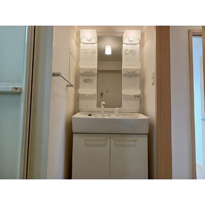 カーサ・プリーマ　Ⅱ 202【管理NO：1-016490502-02020】 ★家具家電は申し込み後に搬入しますの物件画像