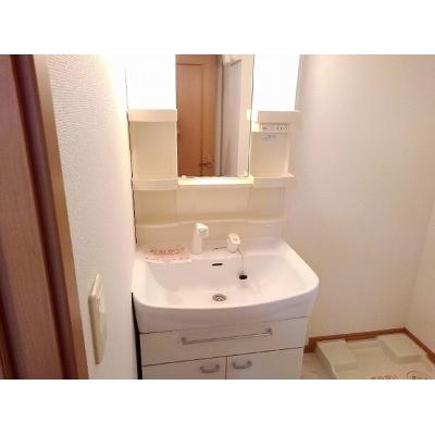 アベリア 105【管理NO：1-015159301-01040】 ★家具家電は申し込み後に搬入しますの物件画像