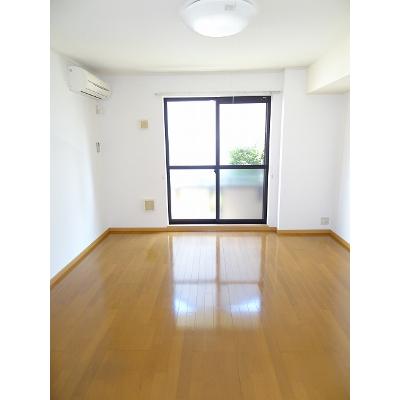 クレメント花塚 101【管理NO：1-013382801-01010】 ★家具家電は申し込み後に搬入します 2026年08月中旬入居可能の物件画像