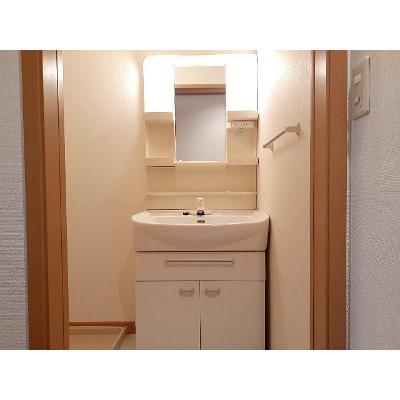 メゾンドソレイユ 101【管理NO：1-013213601-01010】 ★家具家電は申し込み後に搬入しますの物件画像
