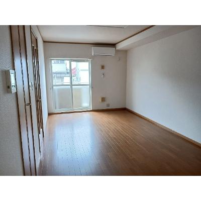 サニ－シ－ズン 102【管理NO：1-013164201-01020】 ★家具家電は申し込み後に搬入しますの物件画像