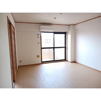 ラヴィアンローズＢ 302【管理NO：1-011058702-03020】 ★家具家電は申し込み後に搬入しますの物件画像