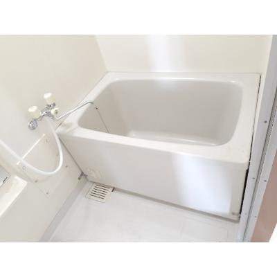スカイハイツ 201【管理NO：1-006330501-02010】 ★家具家電は申し込み後に搬入しますの物件画像