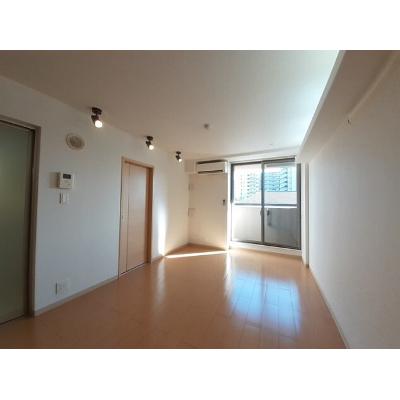 グラツィオーネ 305【管理NO：1-016538101-03040】 ★家具家電は申し込み後に搬入しますの物件画像