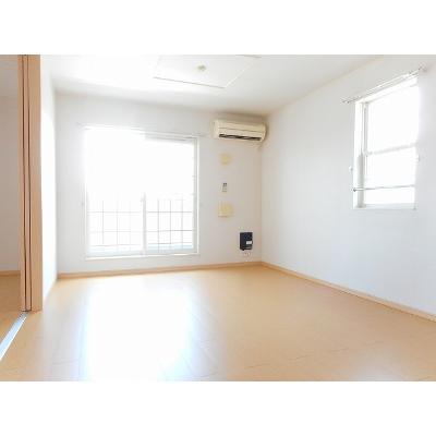 フィガロ 201【管理NO：1-016023001-02010】の物件画像
