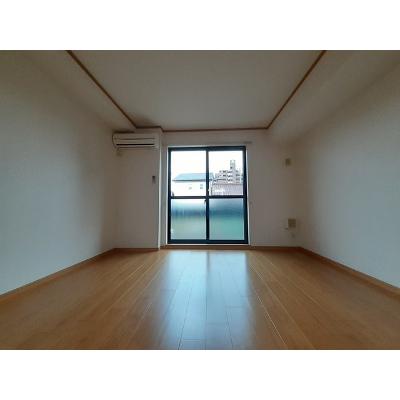 ゼファー徳重 103【管理NO：1-013364801-01030】 ★家具家電は申し込み後に搬入しますの物件画像
