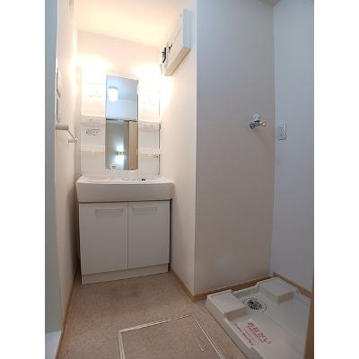 カルム　メゾン 203【管理NO：1-016381901-02030】 ★家具家電は申し込み後に搬入します★の物件画像