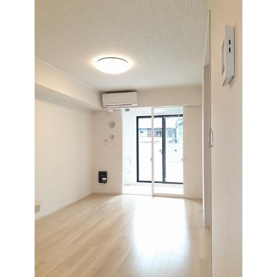 エスポワール 102【管理NO：1-026804701-01020】 ★家具家電は申し込み後に搬入しますの物件画像