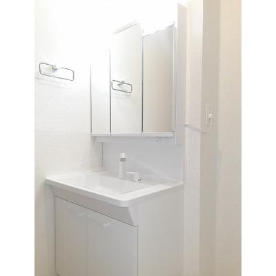 ルビア　Ｂ 203【管理NO：1-026323402-02030】 ★家具家電は申し込み後に搬入しますの物件画像