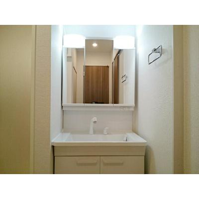 ラシーヌⅢ 102【管理NO：1-025558401-01020】 ★家具家電は申し込み後に搬入しますの物件画像