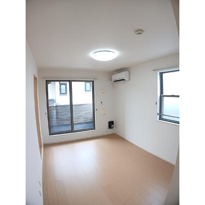 ブリーズ 206【管理NO：1-019811101-02050】 ★家具家電は申し込み後に搬入しますの物件画像