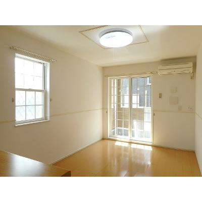 サニーメゾン 102【管理NO：1-017333801-01020】 2026年07月中旬入居可能の物件画像