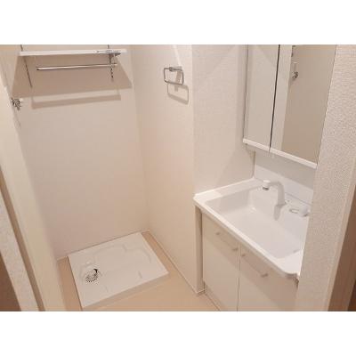 ブローテ 102【管理NO：1-027607401-01020】 ★家具家電は申し込み後に搬入します★の物件画像