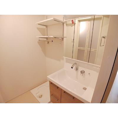アイウィング　Ⅱ 105【管理NO：1-027540301-01040】 ★家具家電は申し込み後に搬入します★の物件画像