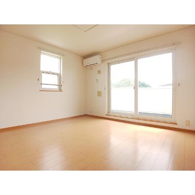 サンローズ　Ａ 201【管理NO：1-014252801-02010】 ★家具家電は申し込み後に搬入しますの物件画像