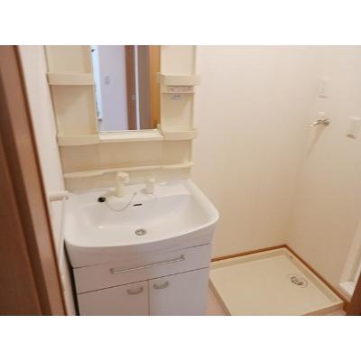 レクサス共栄　Ｄ 102【管理NO：1-014695502-01020】 ★家具家電は申し込み後に搬入します★の物件画像