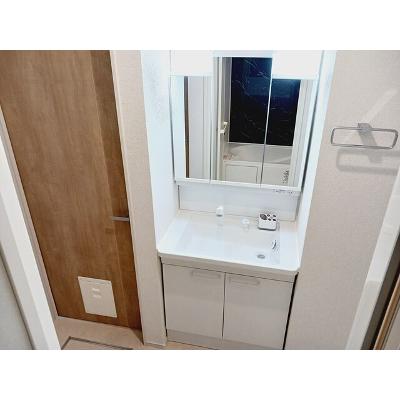シェラトン川島 203【管理NO：1-027160601-02030】 ★家具家電は申し込み後に搬入します 2026年07月上旬入居可能の物件画像