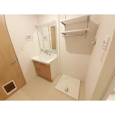 セシル 206【管理NO：1-027477501-02050】 ★家具家電は申し込み後に搬入しますの物件画像