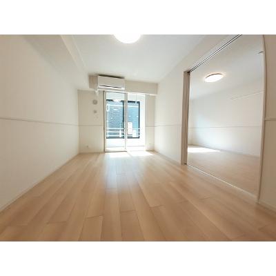 グロリアス丸野 102【管理NO：1-027329601-01020】 ★家具家電は申し込み後に搬入します 2026年08月下旬入居可能の物件画像