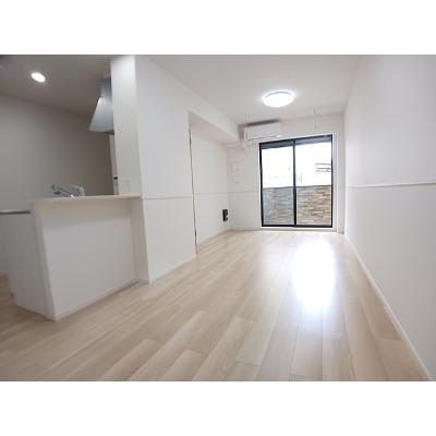 シエル 102【管理NO：1-028343101-01020】 ★家具家電は申し込み後に搬入しますの物件画像