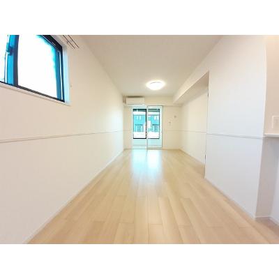 ＬａＬａＬａ　Ｓａｋａｉ　Ⅰ 102【管理NO：1-026809701-01020】 ★家具家電は申し込み後に搬入しますの物件画像