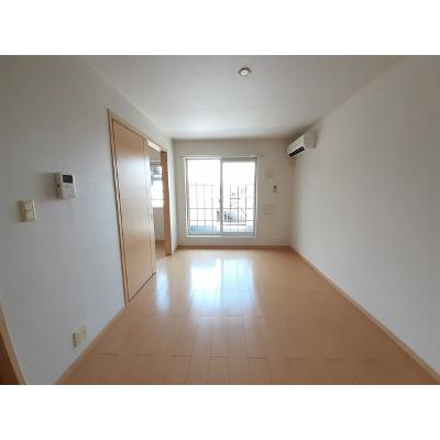 サン　ソレーユ 201【管理NO：1-016114401-02010】 ★家具家電は申し込み後に搬入しますの物件画像