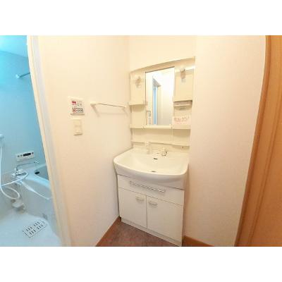 カルム　ハーネス　Ｂ棟 101【管理NO：1-014870602-01010】 ★家具家電は申し込み後に搬入しますの物件画像